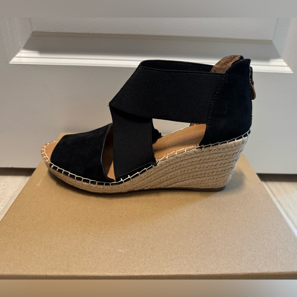 Gentle Souls Black Espadrille- Wedge Sandals - Picture 6 of 7